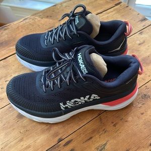 Hoka Bondi 7 - size 7